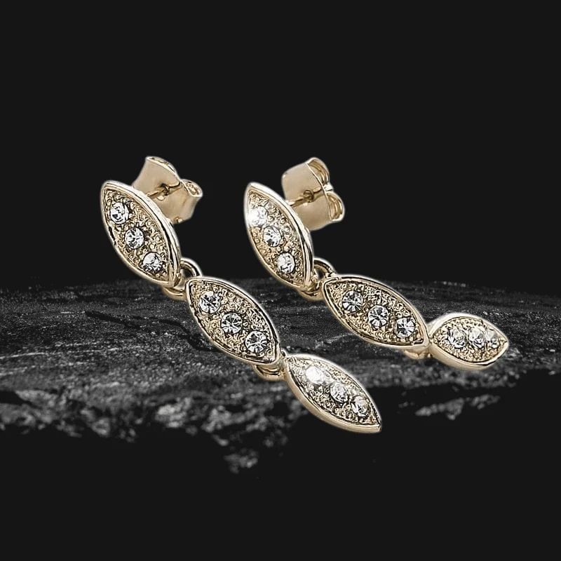 Captivating Leaf Earrings - Image 2