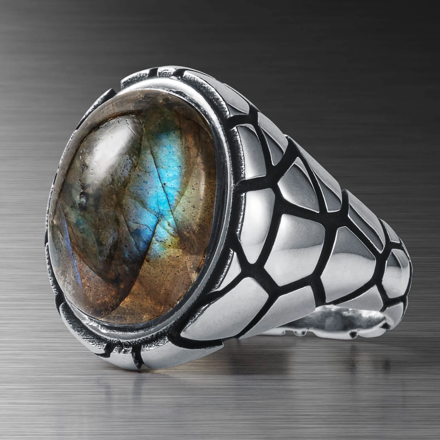 Cobra Labradorite Men's Ring - Image 2