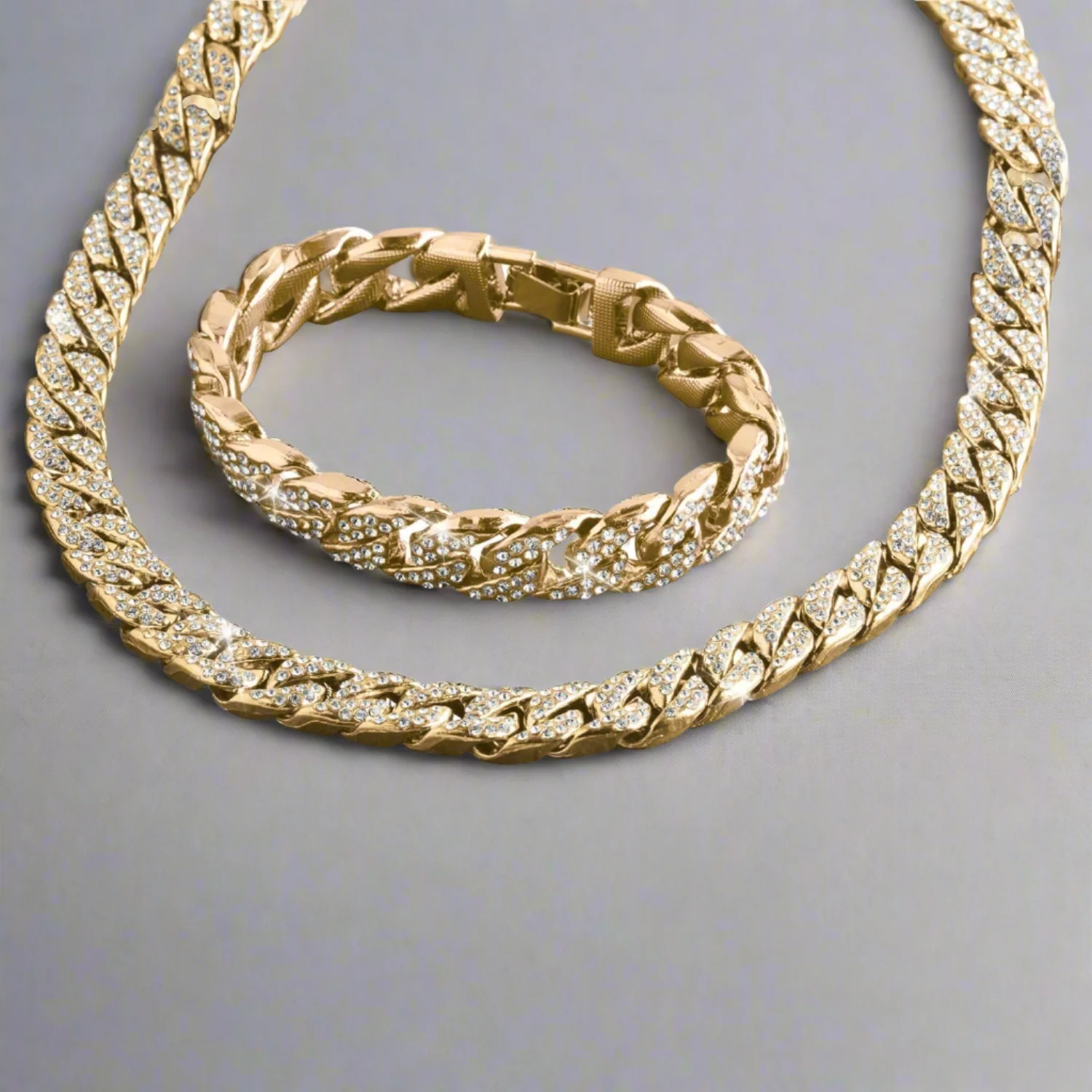 Logan Curb Gold Collection - Image 2