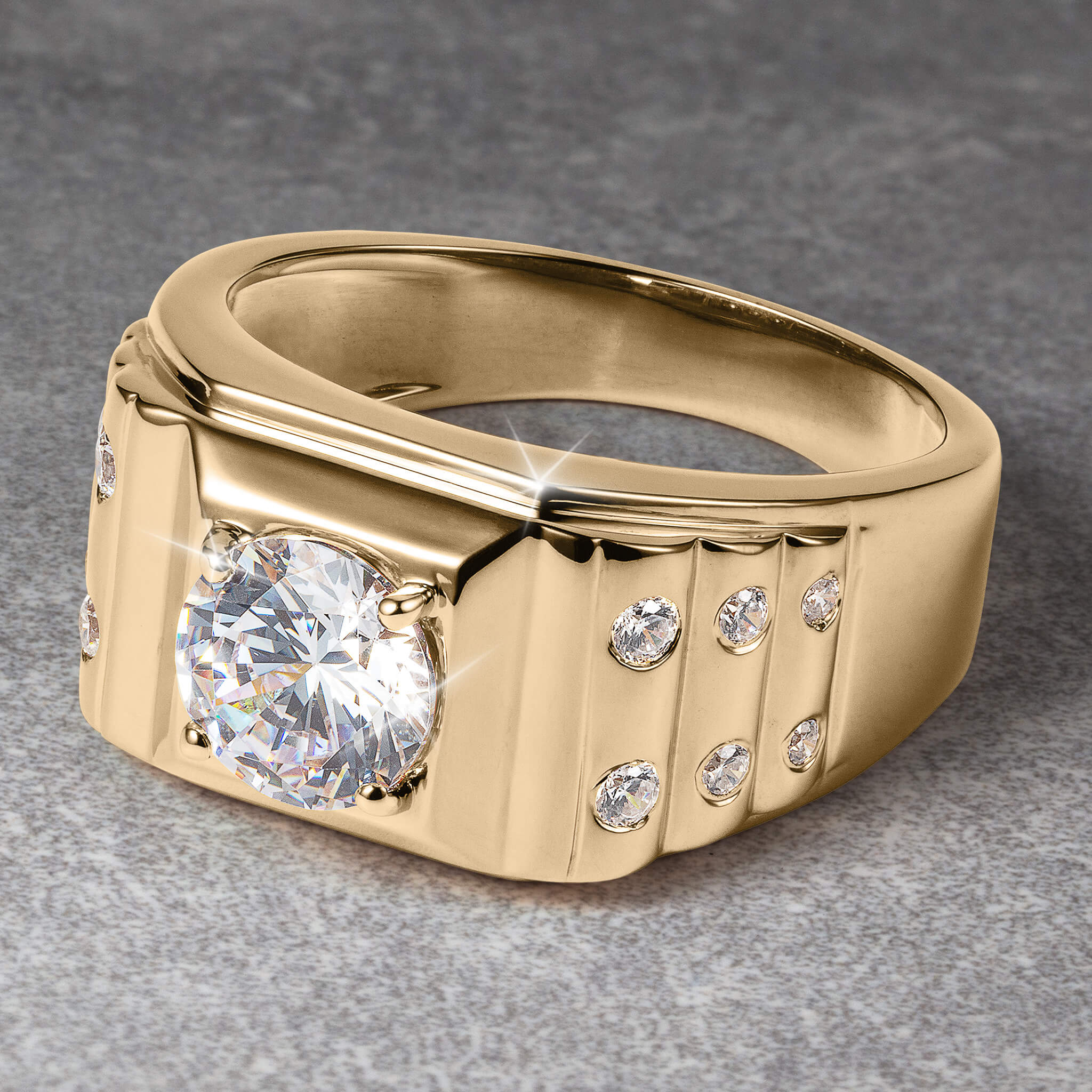 Golden Apex Men's Ring - Image 2