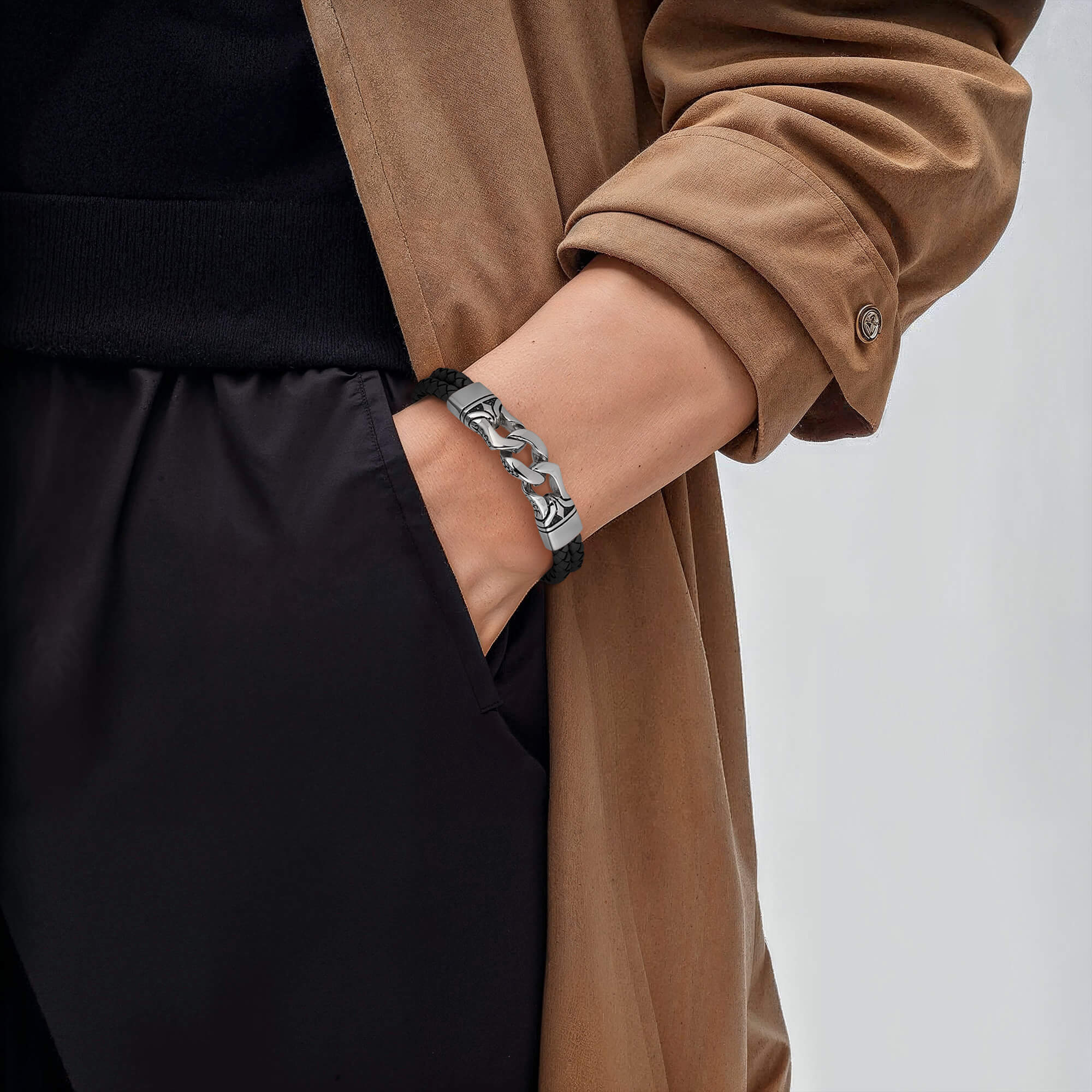 Horizon Men's Black Bracelet - Image 3