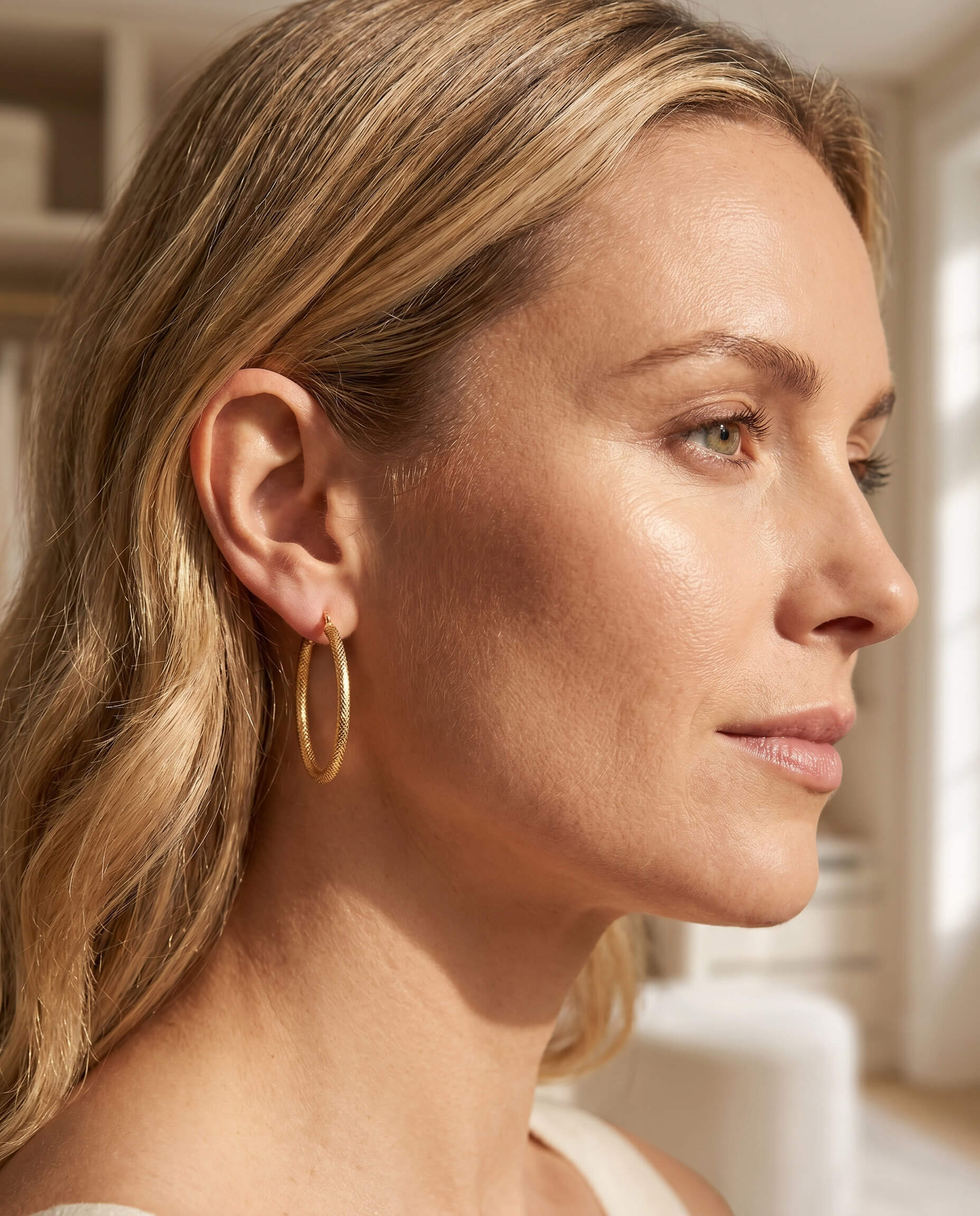 Lucente Hoop Oval Earrings - Image 3