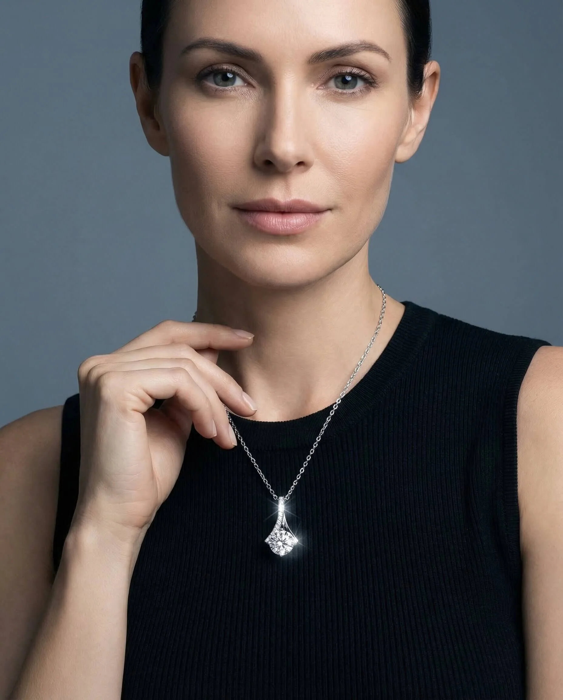 Nova Moissanite Pendant - Image 3