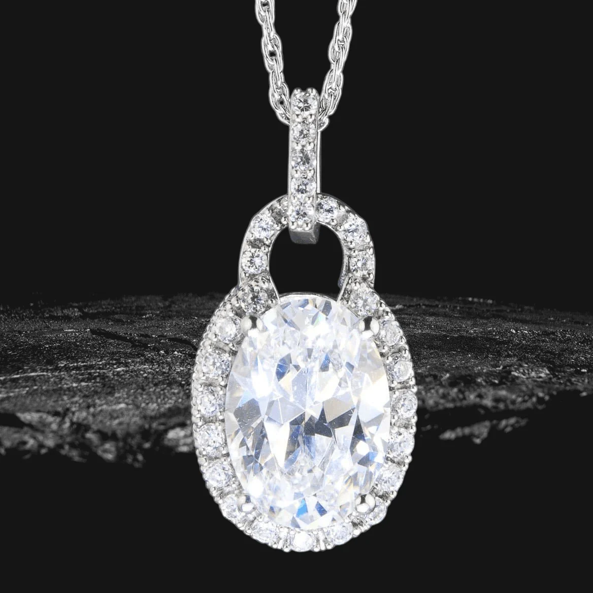 Oval Padlock Pendant - Image 2