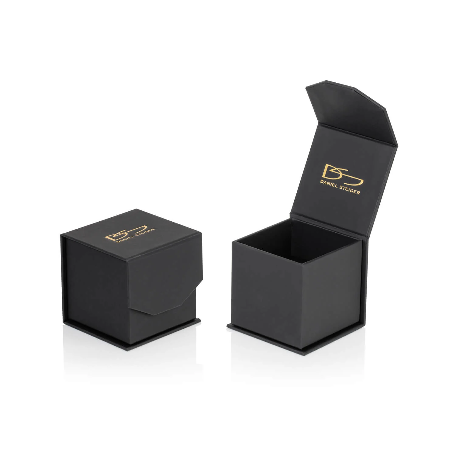 Refined Legacy Gold Ring - Image 3