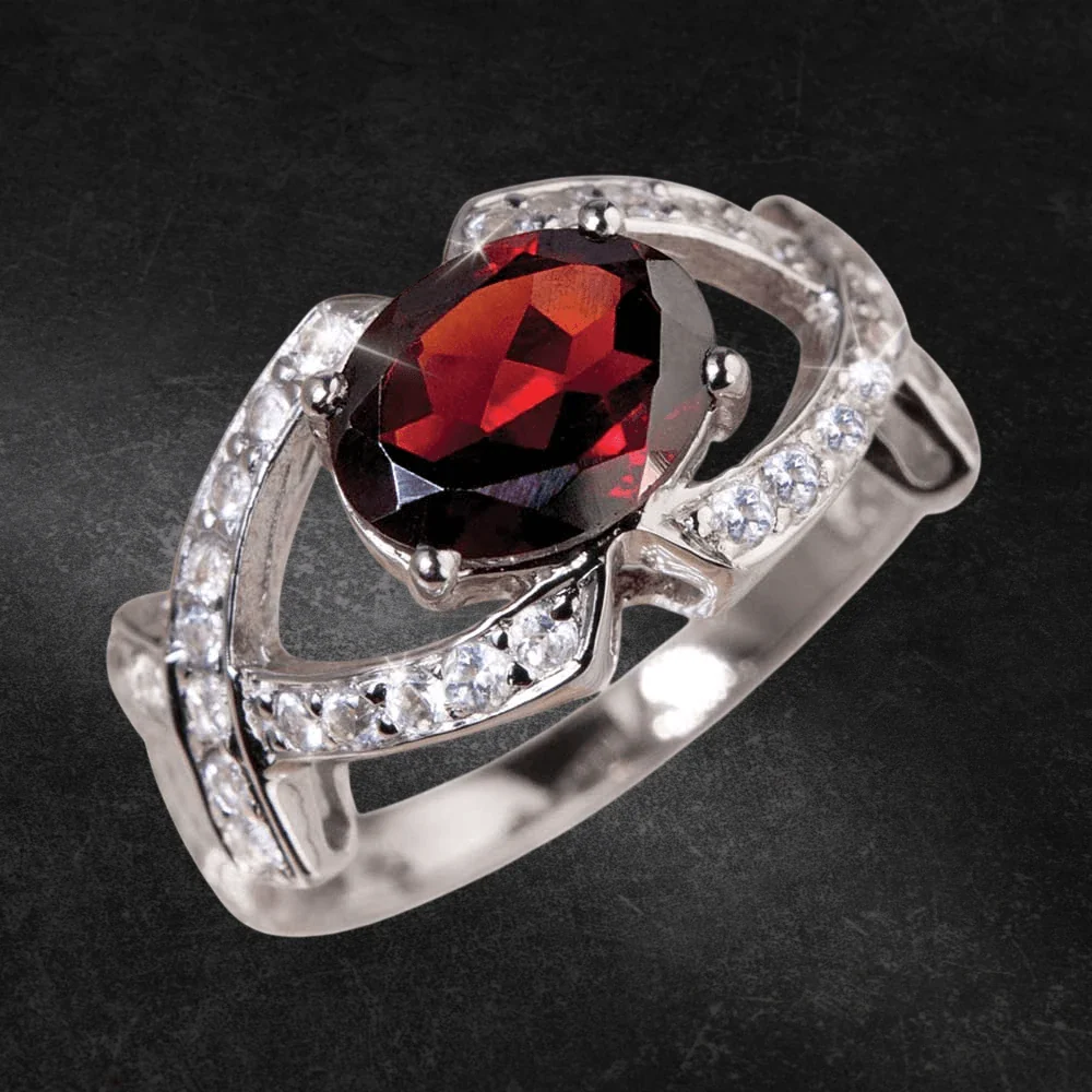 Rioja Garnet Ring - Image 2